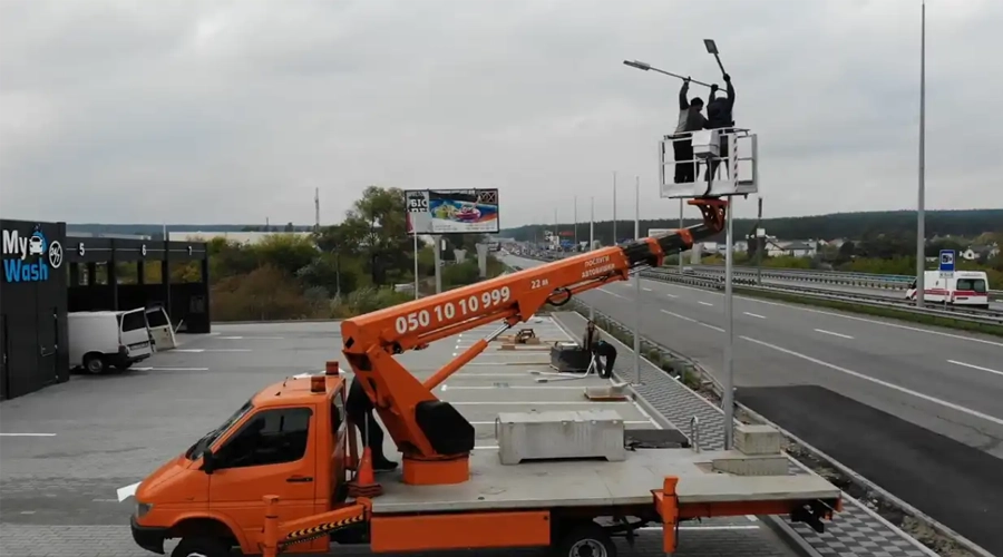 Монтаж освітлення автомийки
